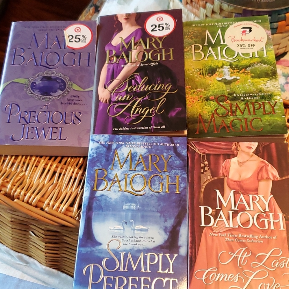 Paperback📚 books